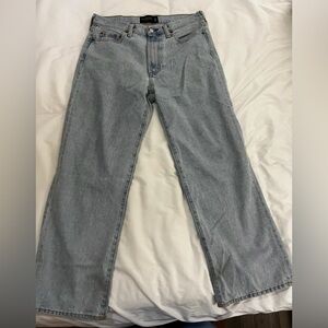 Abercrombie & Fitch Light Blue men’s  Jeans 31 loose fit